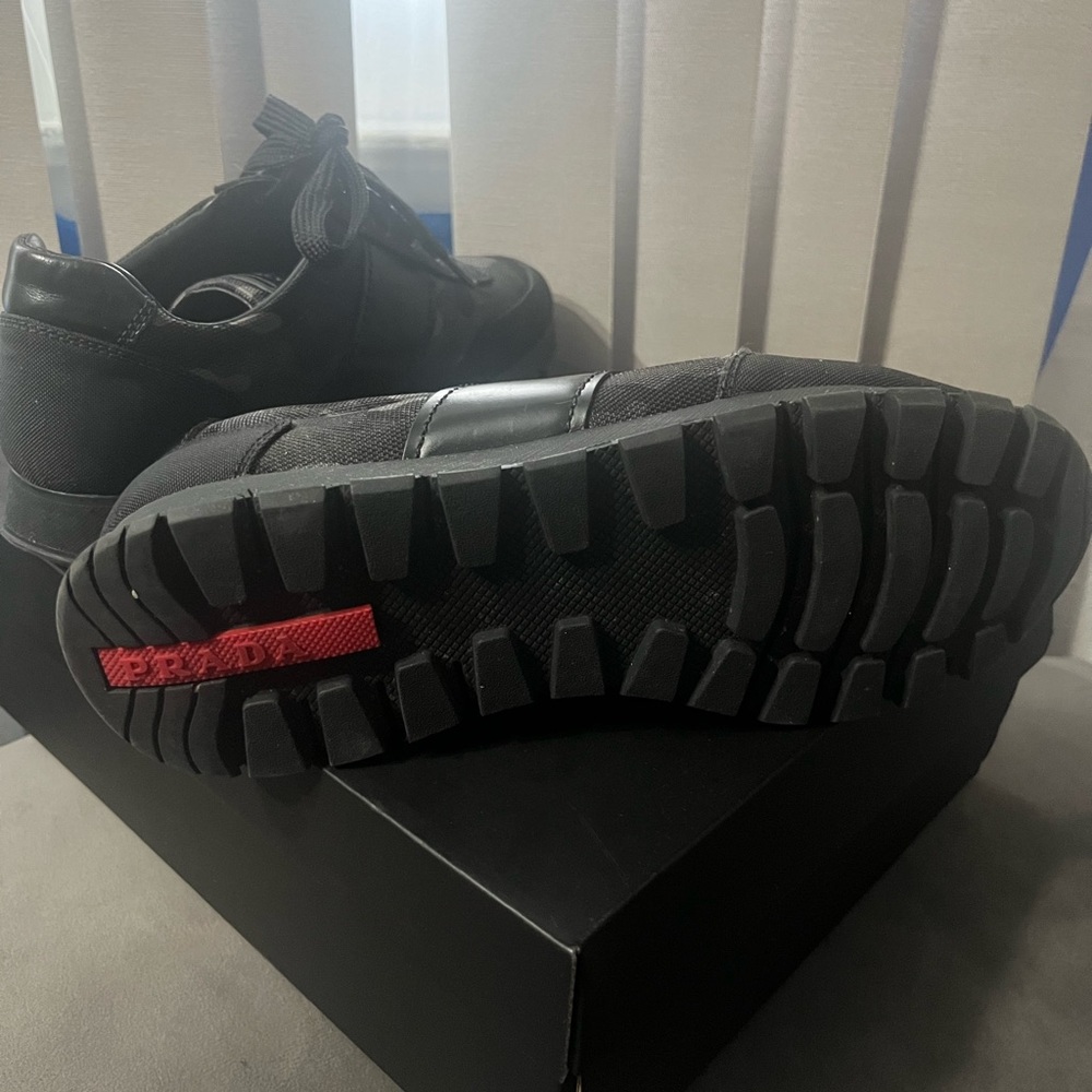 Womens Prada Sneaker Aunthentic* send best offer - Picture 5 of 5